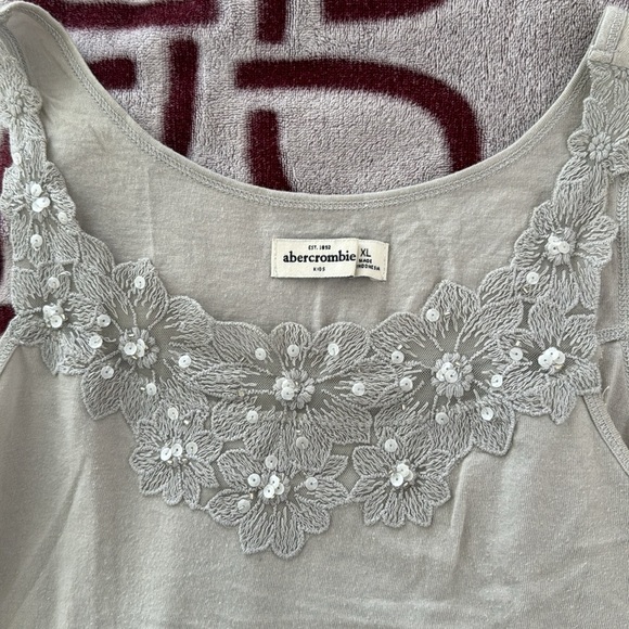 Summer tops bundle - Picture 9 of 12